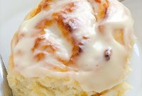 Pumpkin Cinnamon Rolls with Cream Cheese Frosting