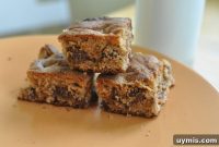 Maple Peanut Butter Chocolate Chip Cake Bars