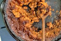 Sweet and Smoky Instant Pot Baked Beans