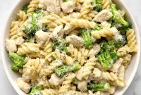 Creamy One Pot Chicken and Broccoli Pasta