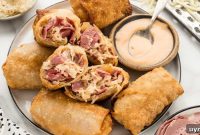Reuben Egg Rolls Recipe: Crispy Corned Beef and Sauerkraut