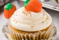 Moist Pumpkin Cupcakes with Cinnamon Cream Cheese Frosting