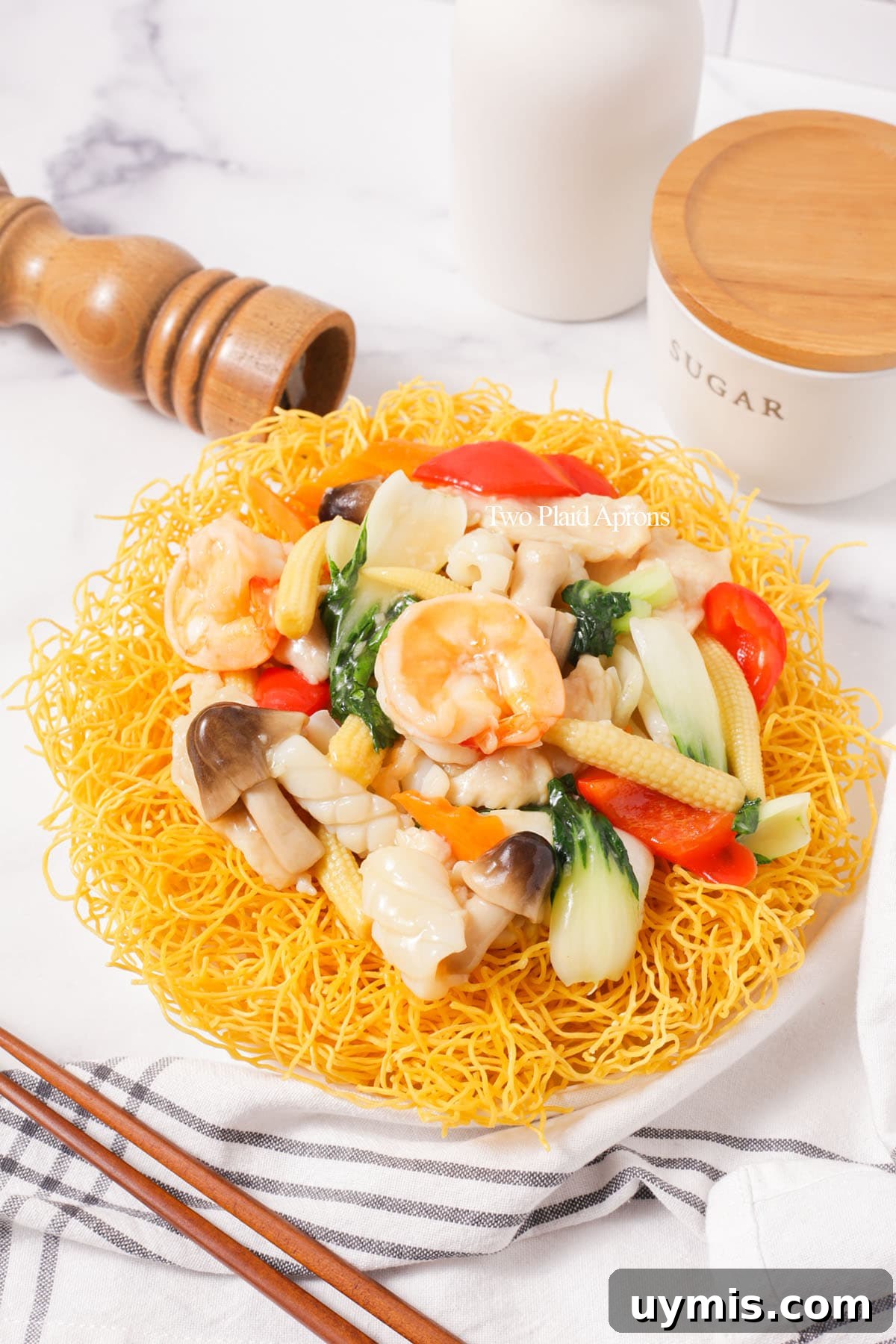 Vietnamese Crispy Noodle Stir Fry Mi Xao Gion 2 Side shot of mi xao gion.