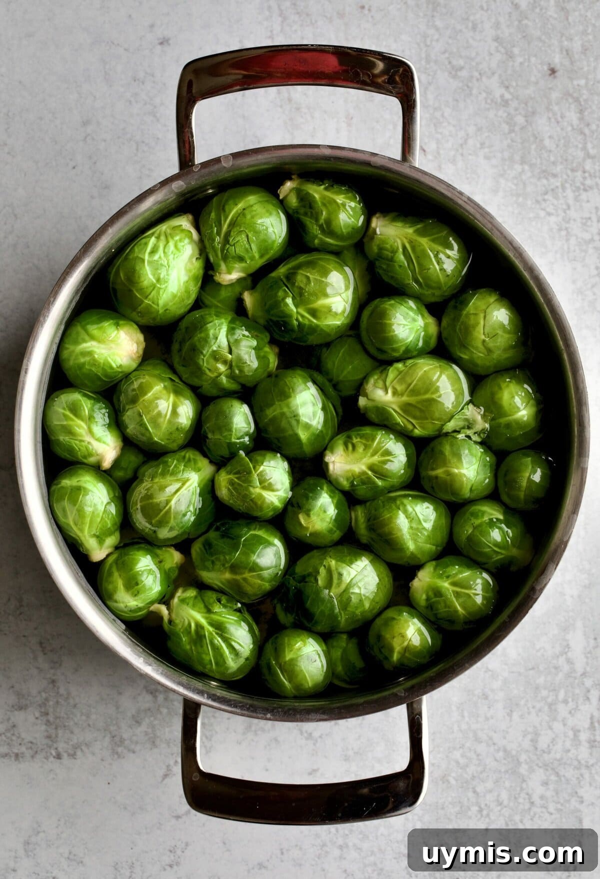 LongHorn Steakhouse Copycat Crispy Brussels Sprouts Recipe 5 boiling the Brussels sprouts.