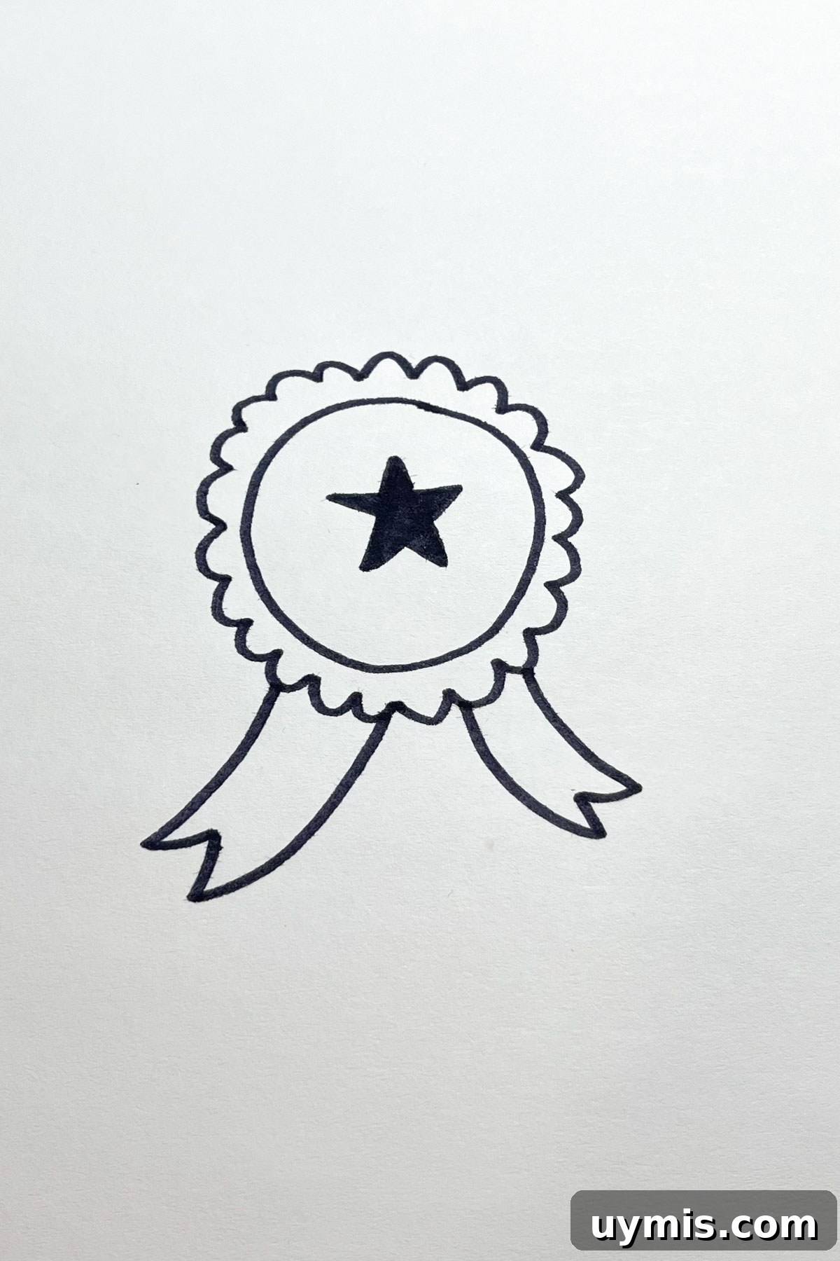 31 Star Drawing Ideas for Creative Sketch Inspiration 8 Gold star medal drawing