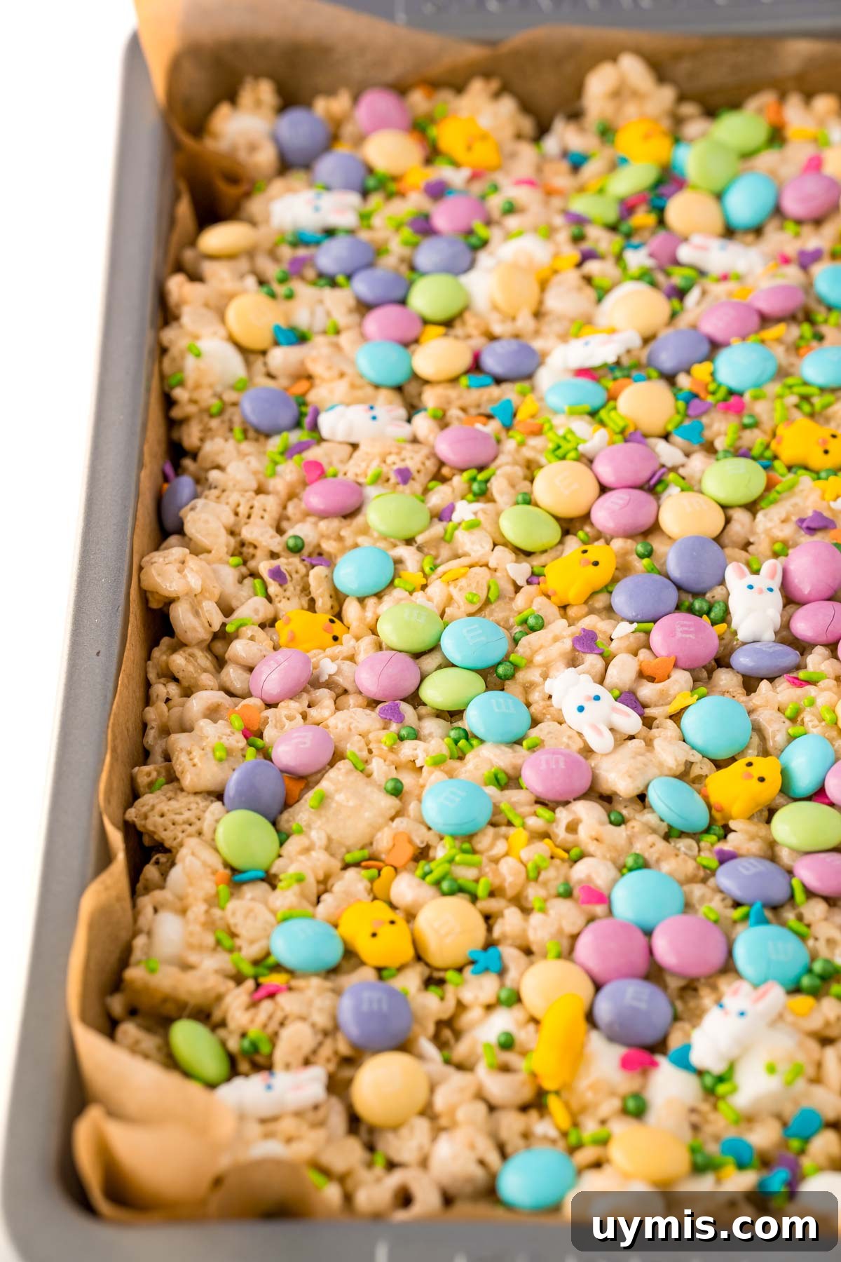 Egg Shaped Rice Krispie Treats for Easter 5 Easter rice krispie treats in a pan.