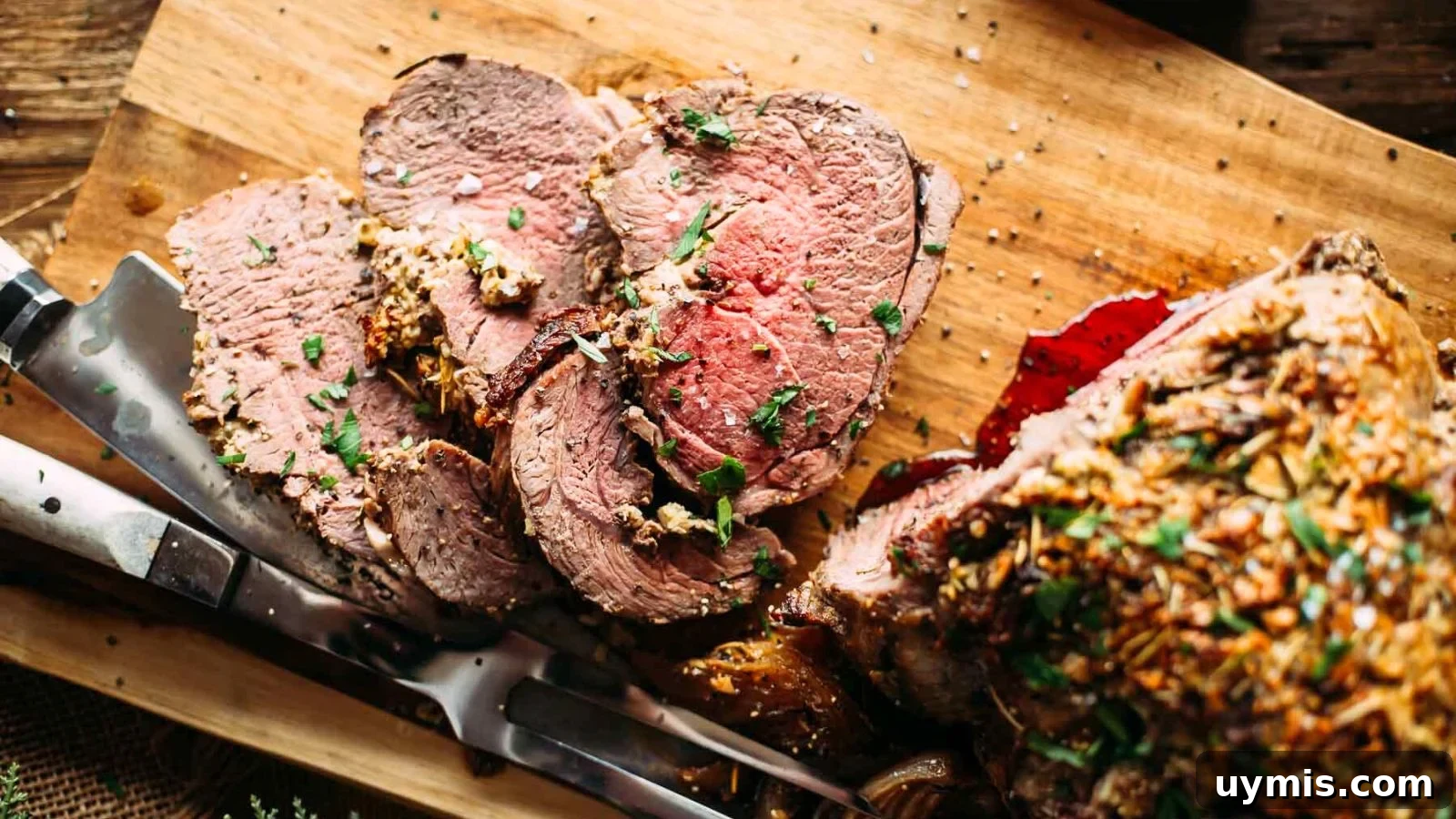 21 Elegant Easter Main Courses for a Stunning Holiday Table 20 Garlic-stuffed boneless leg of lamb roasted until golden and sliced across the grain.