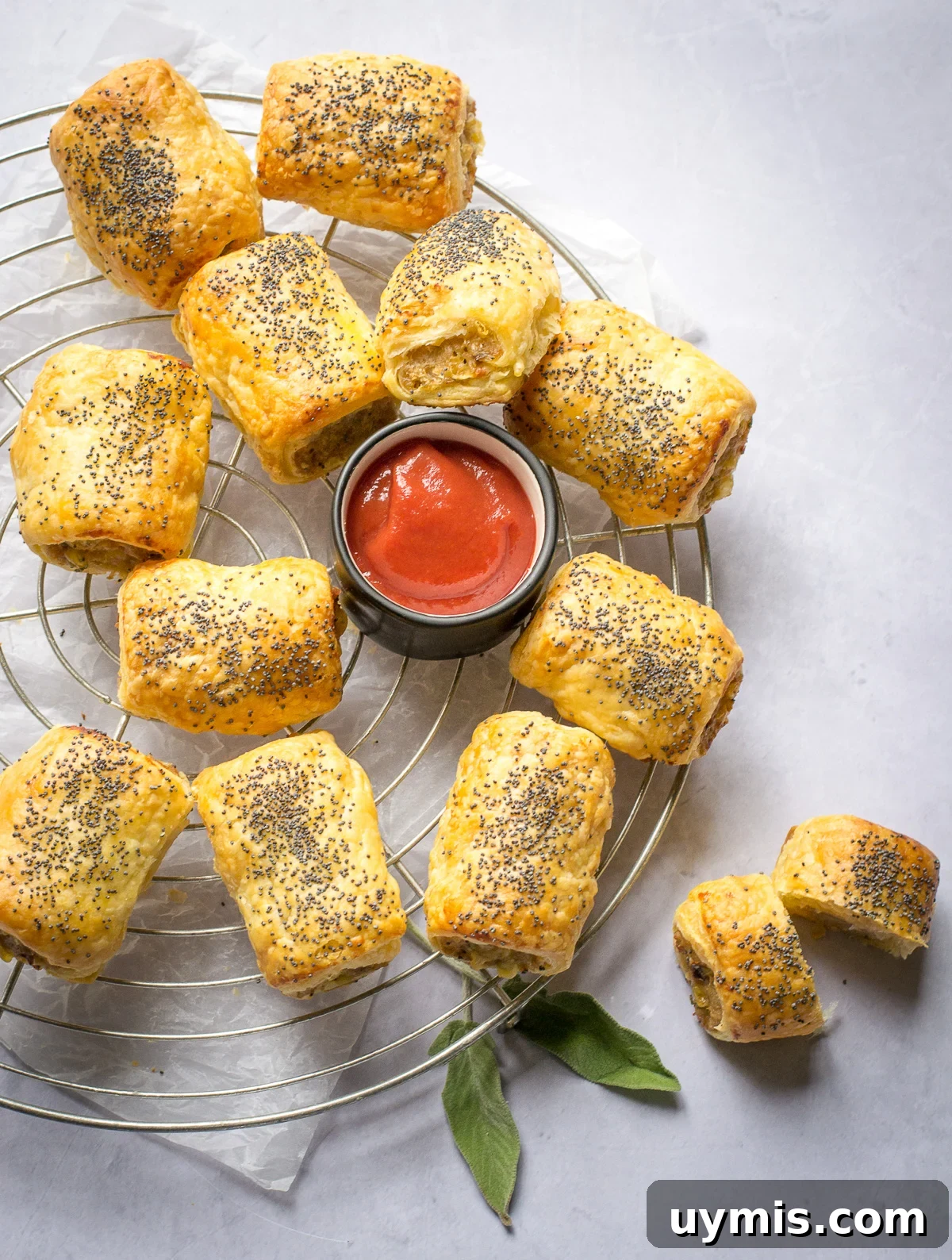 Vegan Sausage Rolls with Sage and Red Onion Recipe 8 Sausage Rolls Vegan with ketchup